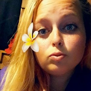 Meet your Posher, Kirstin